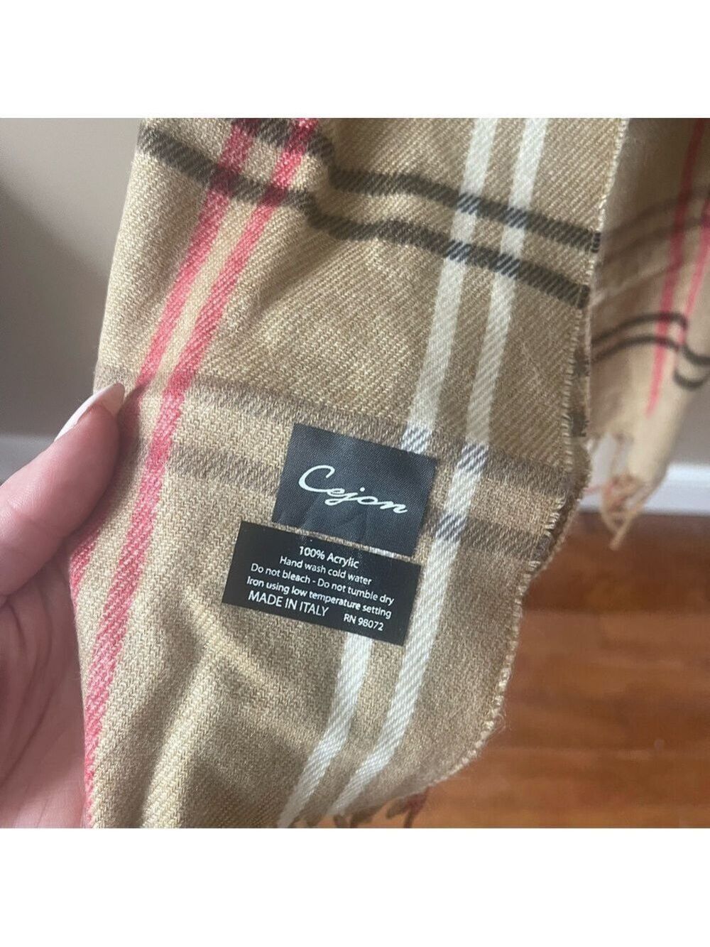 Cejun scarf - Picture 2 of 3